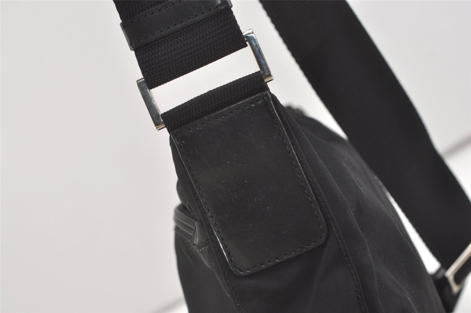 Authentic PRADA Nylon Tessuto Leather Shoulder Cross Body Bag Purse Black 3690J