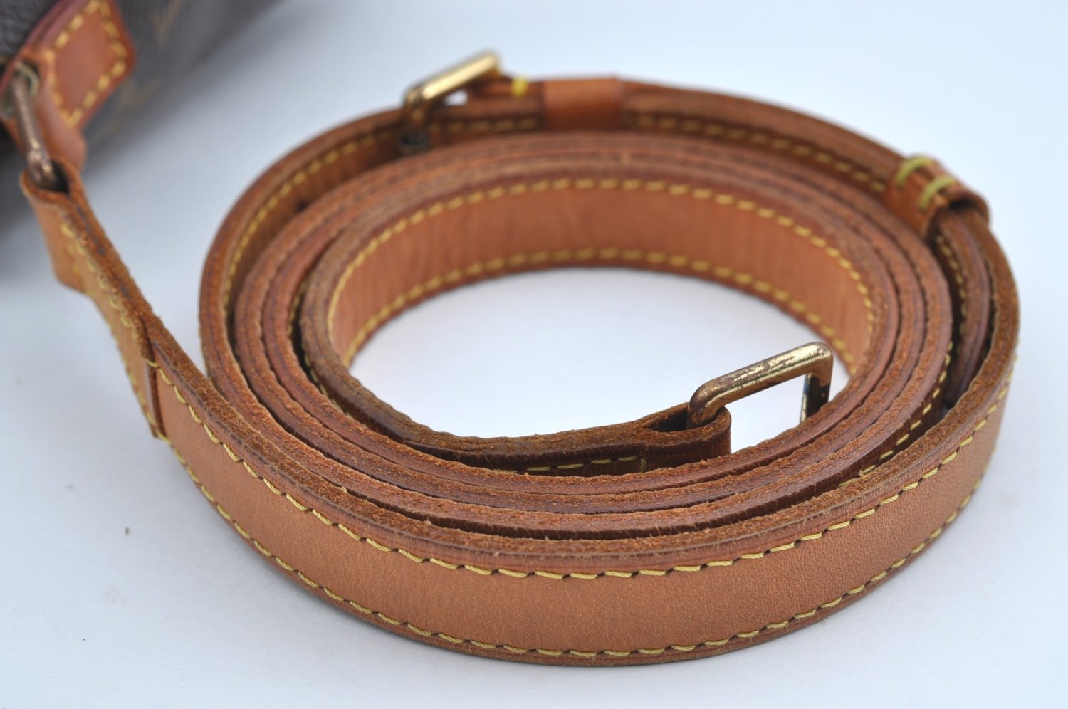 Authentic Louis Vuitton Monogram Viva Cite PM Shoulder ag M51165 Junk 3693I