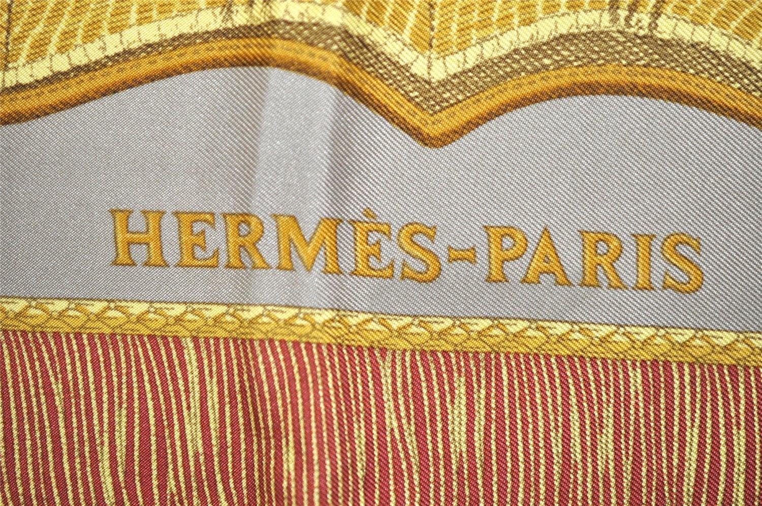 Authentic HERMES Carre 90 Scarf 