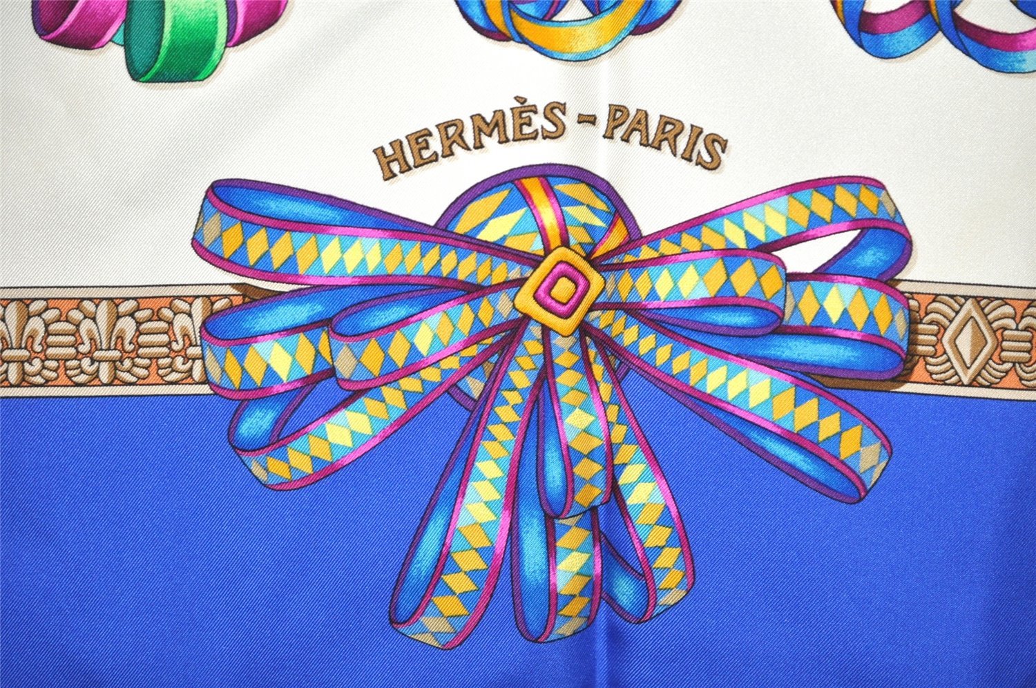 Authentic HERMES Carre 90 Scarf 