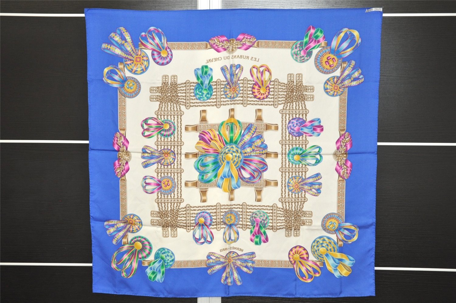 Authentic HERMES Carre 90 Scarf 