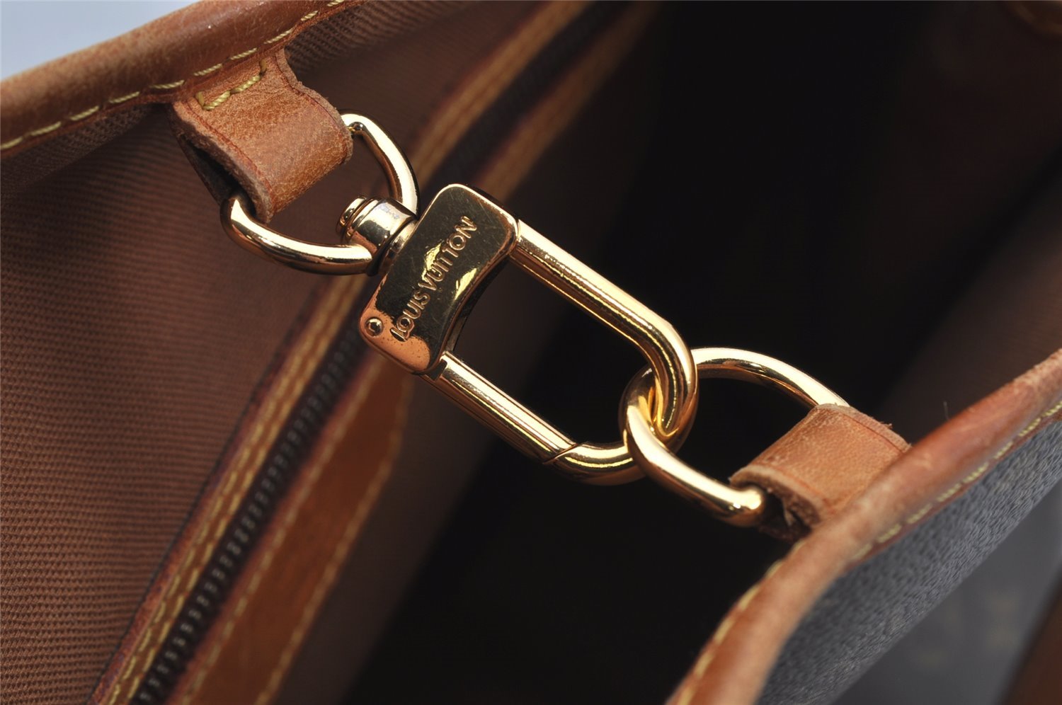 Authentic Louis Vuitton Monogram Batignolles Horizontal Tote Bag M51154 LV 3704J