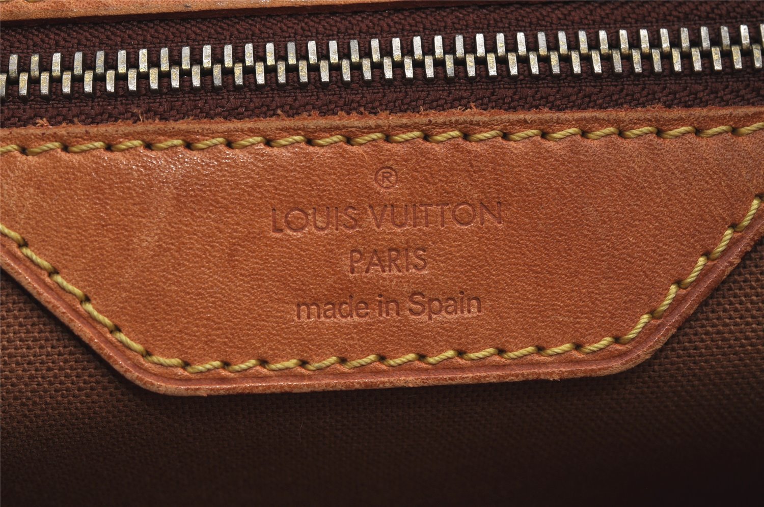 Authentic Louis Vuitton Monogram Batignolles Horizontal Tote Bag M51154 LV 3704J