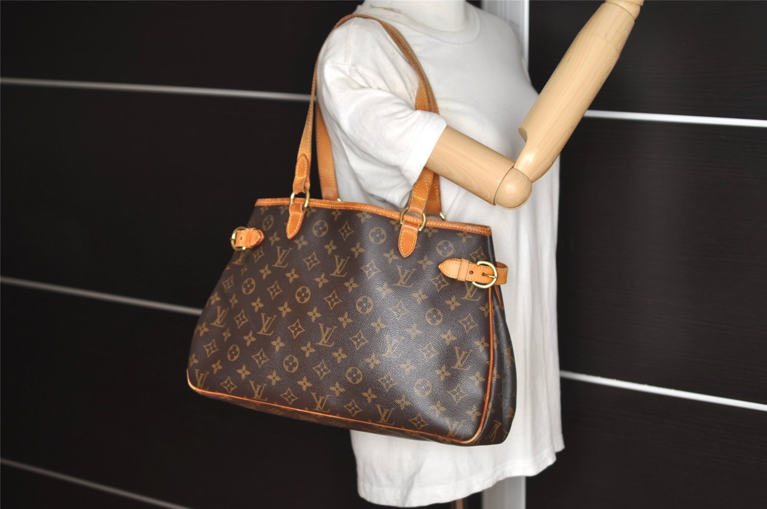 Authentic Louis Vuitton Monogram Batignolles Horizontal Tote Bag M51154 LV 3704J