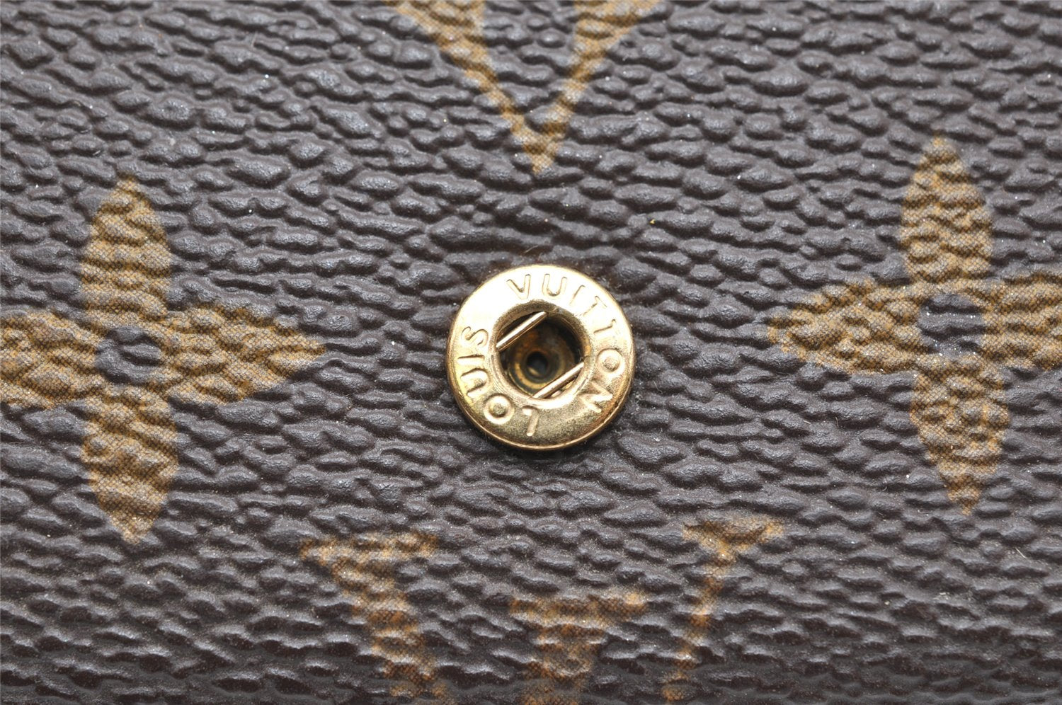 Authentic Louis Vuitton Monogram Multicles 4 Four Hooks Key Case M62631 LV 3704K