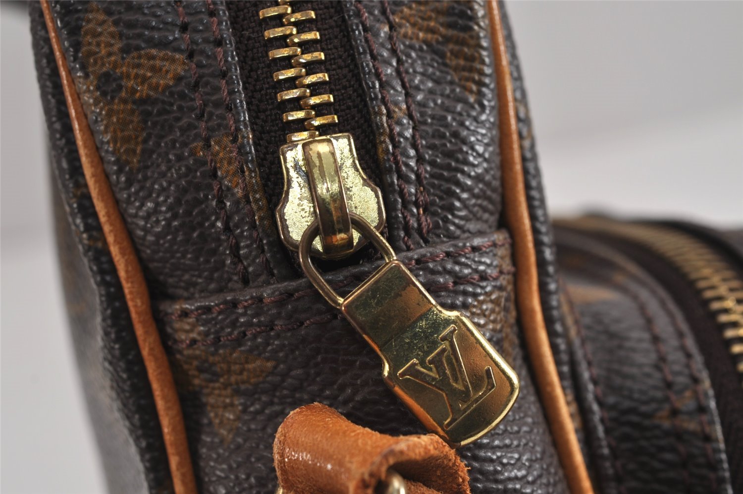 Authentic Louis Vuitton Monogram Amazone Shoulder Cross Body Bag M45236 LV 3706J