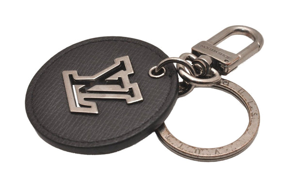 Auth Louis Vuitton Taiga Porte Cles Circle Eyelet Key Ring Black M64171 LV 3710J