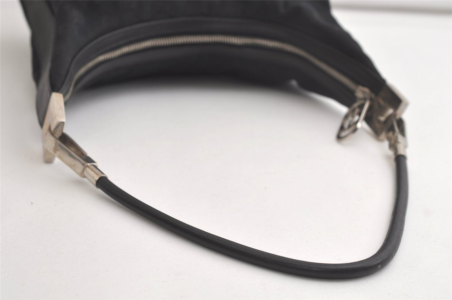 Authentic GUCCI Shoulder Hand Bag GG Canvas Leather 0013814 Black Junk 3710K