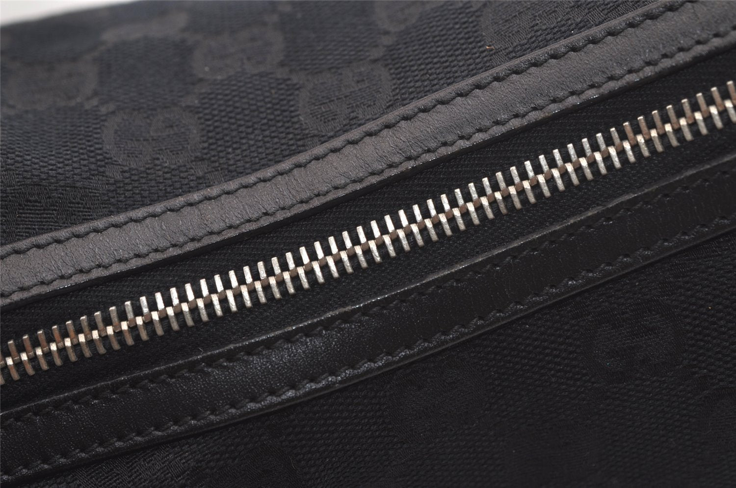 Authentic GUCCI Shoulder Hand Bag GG Canvas Leather 0013814 Black Junk 3710K