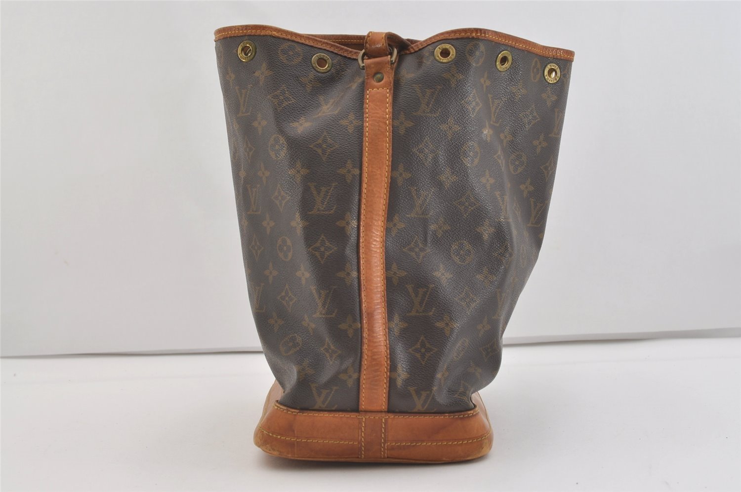 Authentic Louis Vuitton Monogram Noe Shoulder Drawstring Bag M42224 LV 3717J