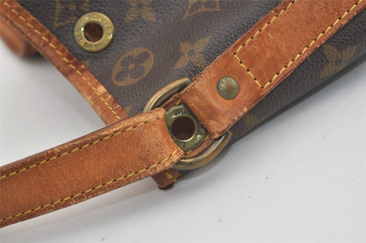 Authentic Louis Vuitton Monogram Noe Shoulder Drawstring Bag M42224 LV 3717J