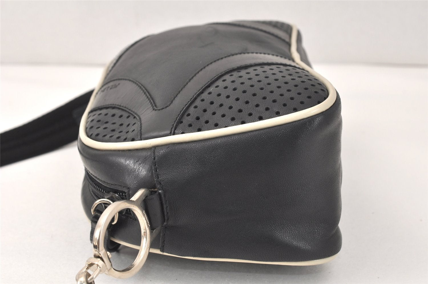 Authentic PRADA Vintage Leather Shoulder Cross Body Bag Purse Black 3718K