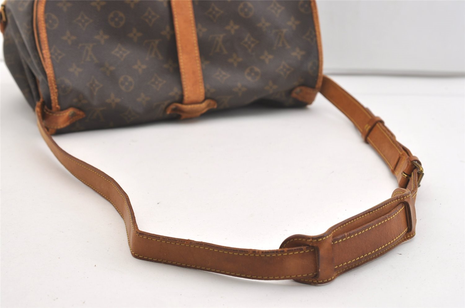 Authentic Louis Vuitton Monogram Saumur 35 Shoulder Cross Bag M42254 LV 3721J