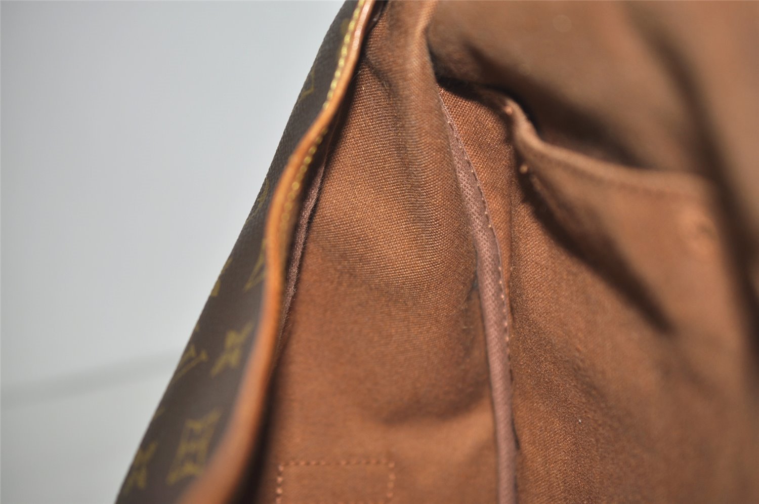 Authentic Louis Vuitton Monogram Saumur 35 Shoulder Cross Bag M42254 LV 3721J