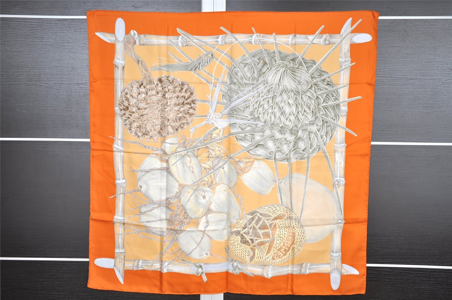 Authentic HERMES Carre 90 Scarf 