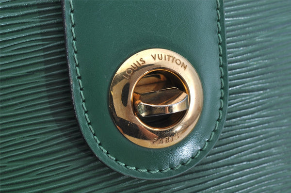 Authentic Louis Vuitton Epi Cluny Shoulder Bag Purse Green M52254 LV 3727J