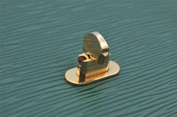 Authentic Louis Vuitton Epi Cluny Shoulder Bag Purse Green M52254 LV 3727J