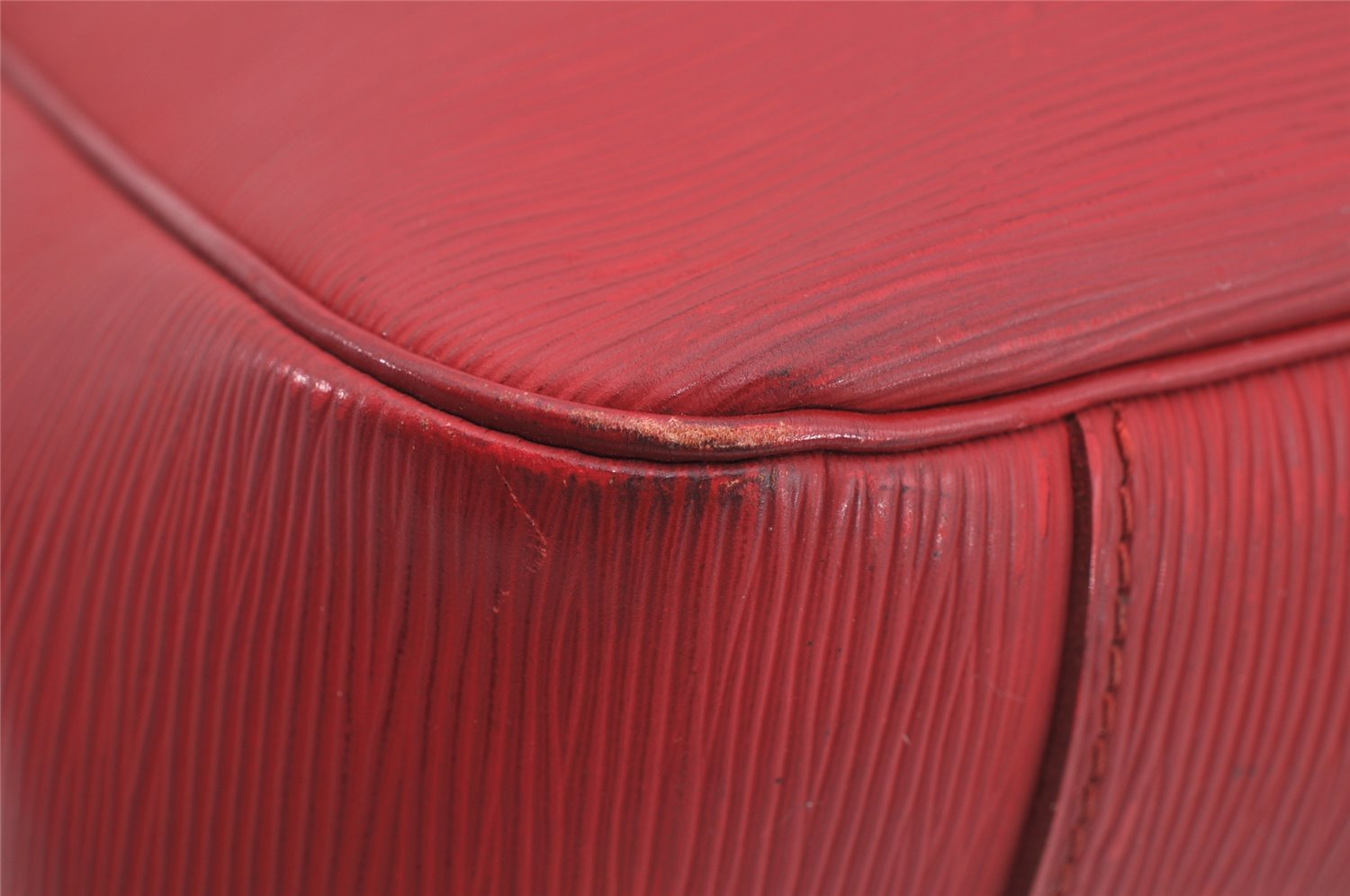 Authentic Louis Vuitton Epi Passy GM Shoulder Hand Bag Red M5925E LV 3734J