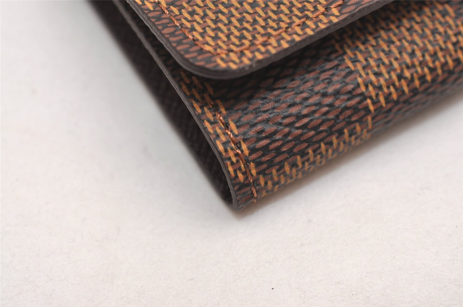 Authentic Louis Vuitton Damier Multicles 4 Key Case Holder N62631 LV Box 3735J