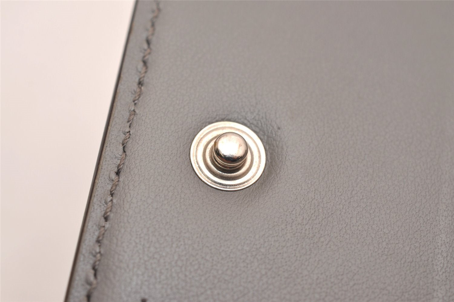 Authentic GUCCI Jumbo GG Emboss 6 Hooks Key Case Purse Leather 625565 Gray 3736J