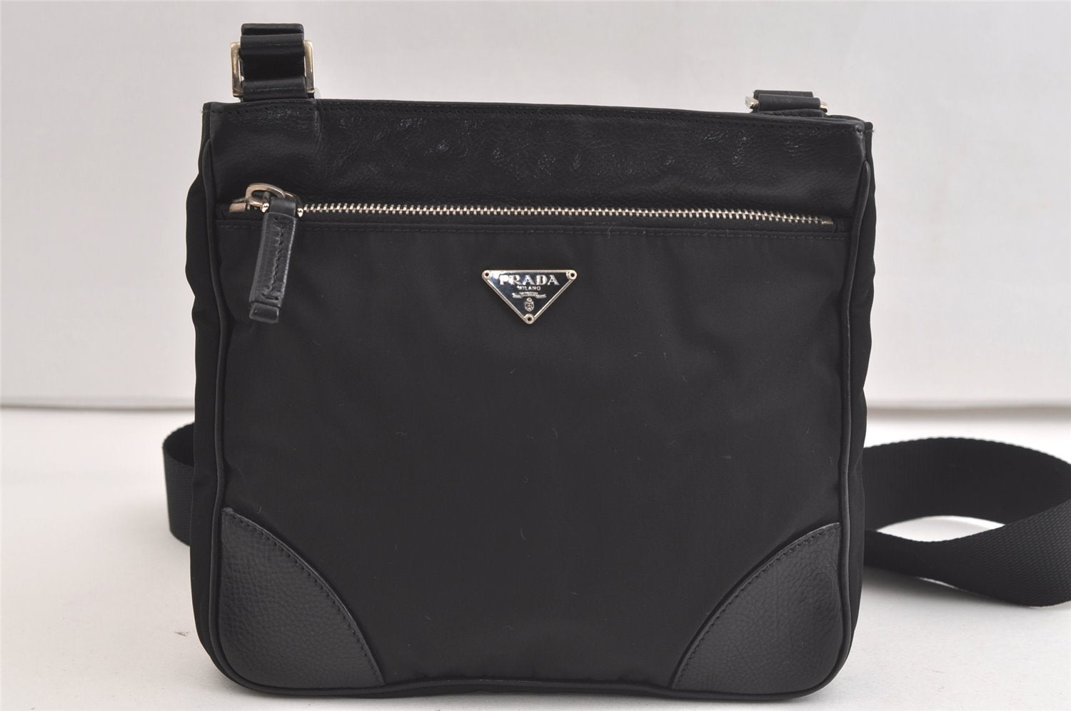 Authentic PRADA Nylon Tessuto Leather Shoulder Cross Body Bag Purse Black 3741K