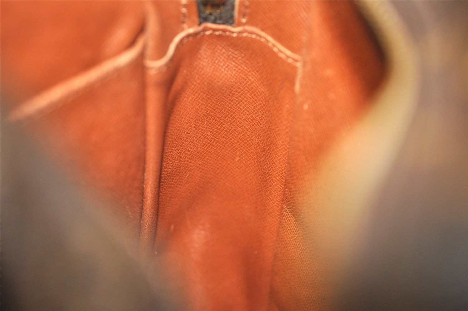 Authentic Louis Vuitton Monogram Danube GM Shoulder Cross Bag M45262 LV 3748J