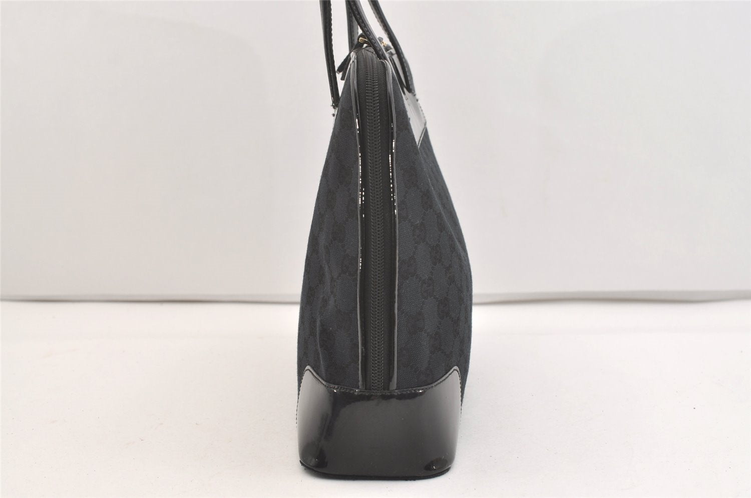 Authentic GUCCI Vintage Shoulder Tote Bag GG Canvas Enamel 0021122 Black 3754J