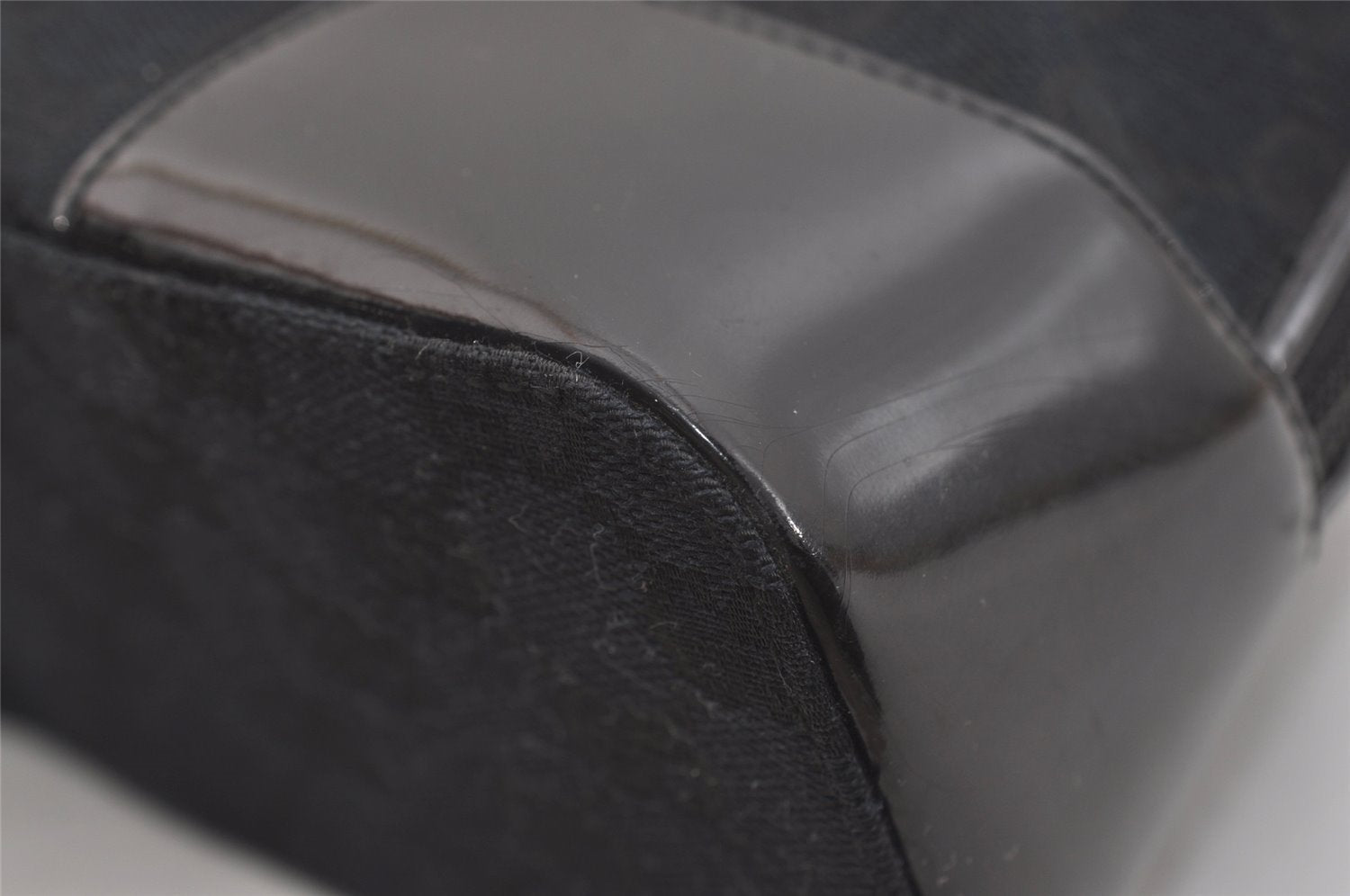 Authentic GUCCI Vintage Shoulder Tote Bag GG Canvas Enamel 0021122 Black 3754J