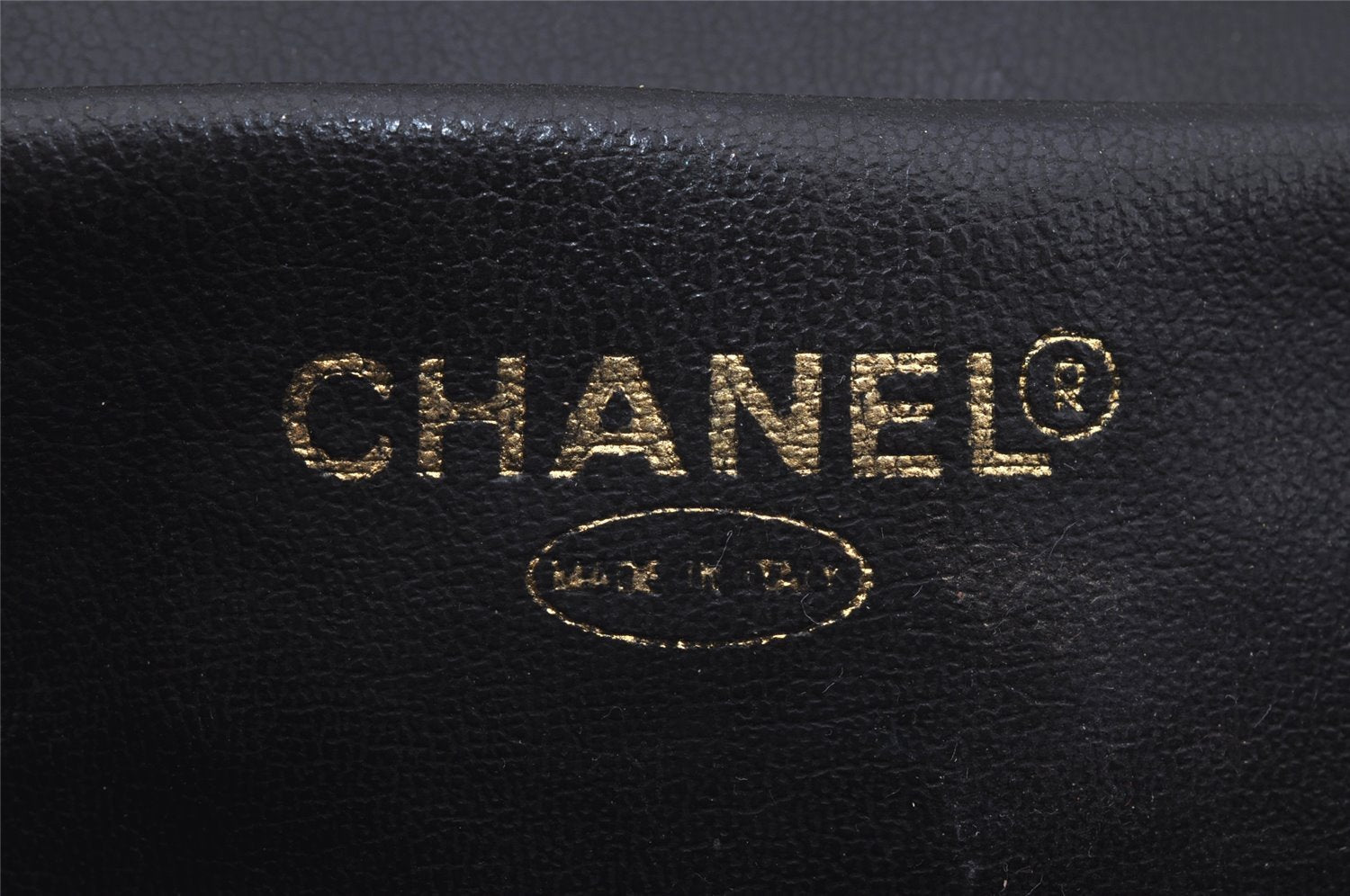 Authentic CHANEL Caviar Skin Vanity Cosmetic Bag Purse Black CC 3760J