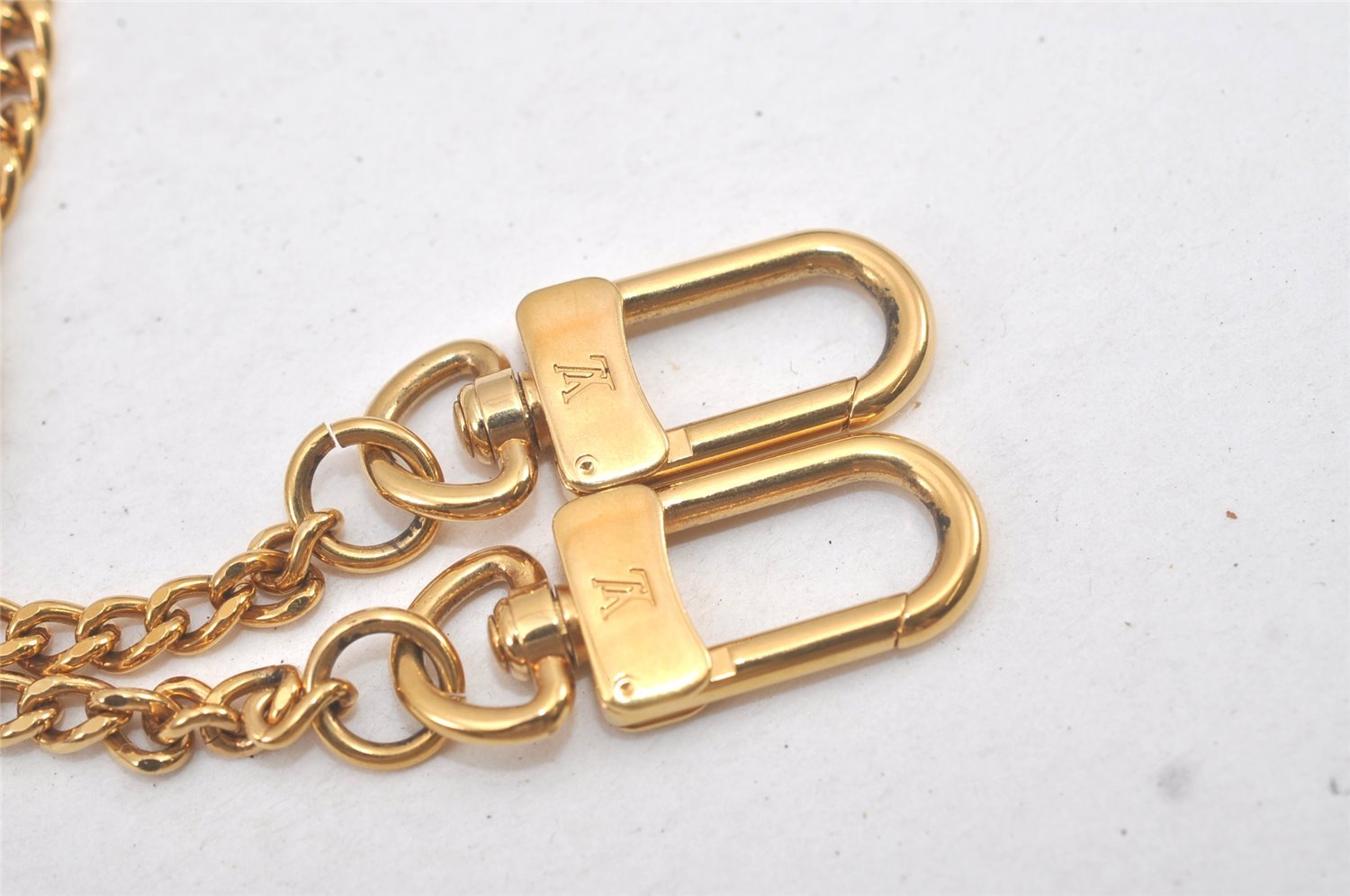 Authentic Louis Vuitton Chain Strap Gold 13.0