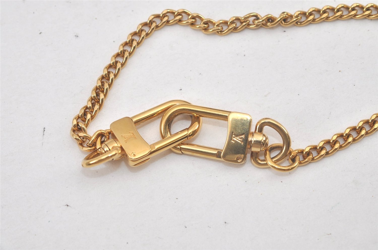 Authentic Louis Vuitton Chain Strap Gold 13.0