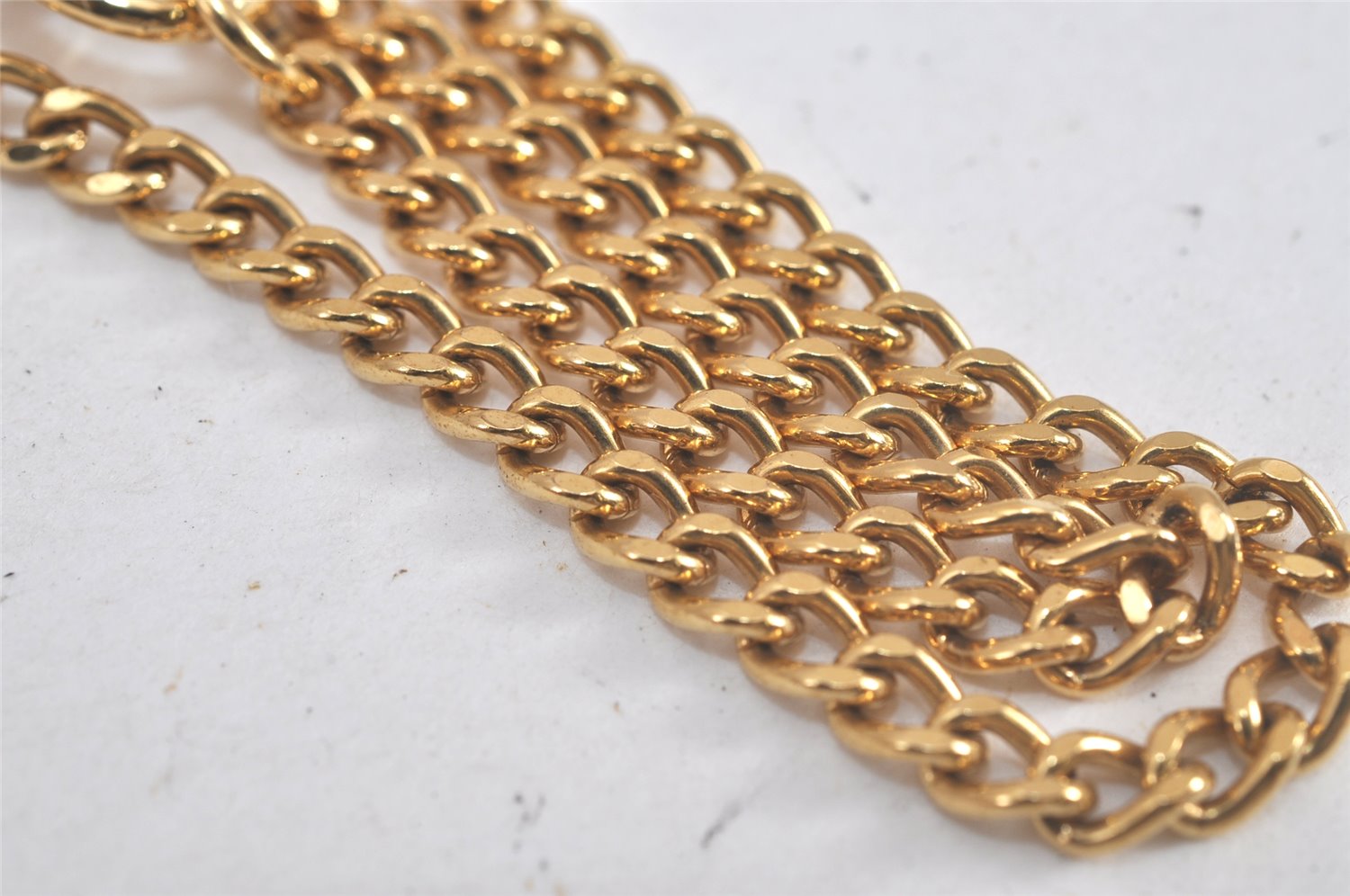 Authentic Louis Vuitton Chain Strap Gold 13.0