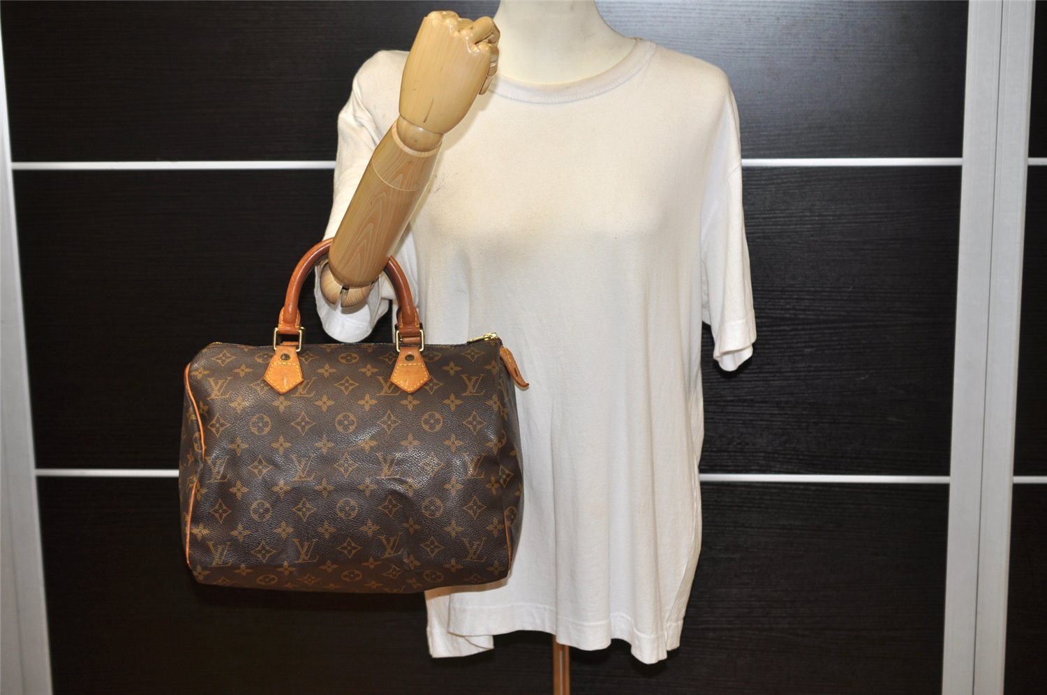 Authentic Louis Vuitton Monogram Speedy 30 Hand Boston Bag M41526 LV 3764K