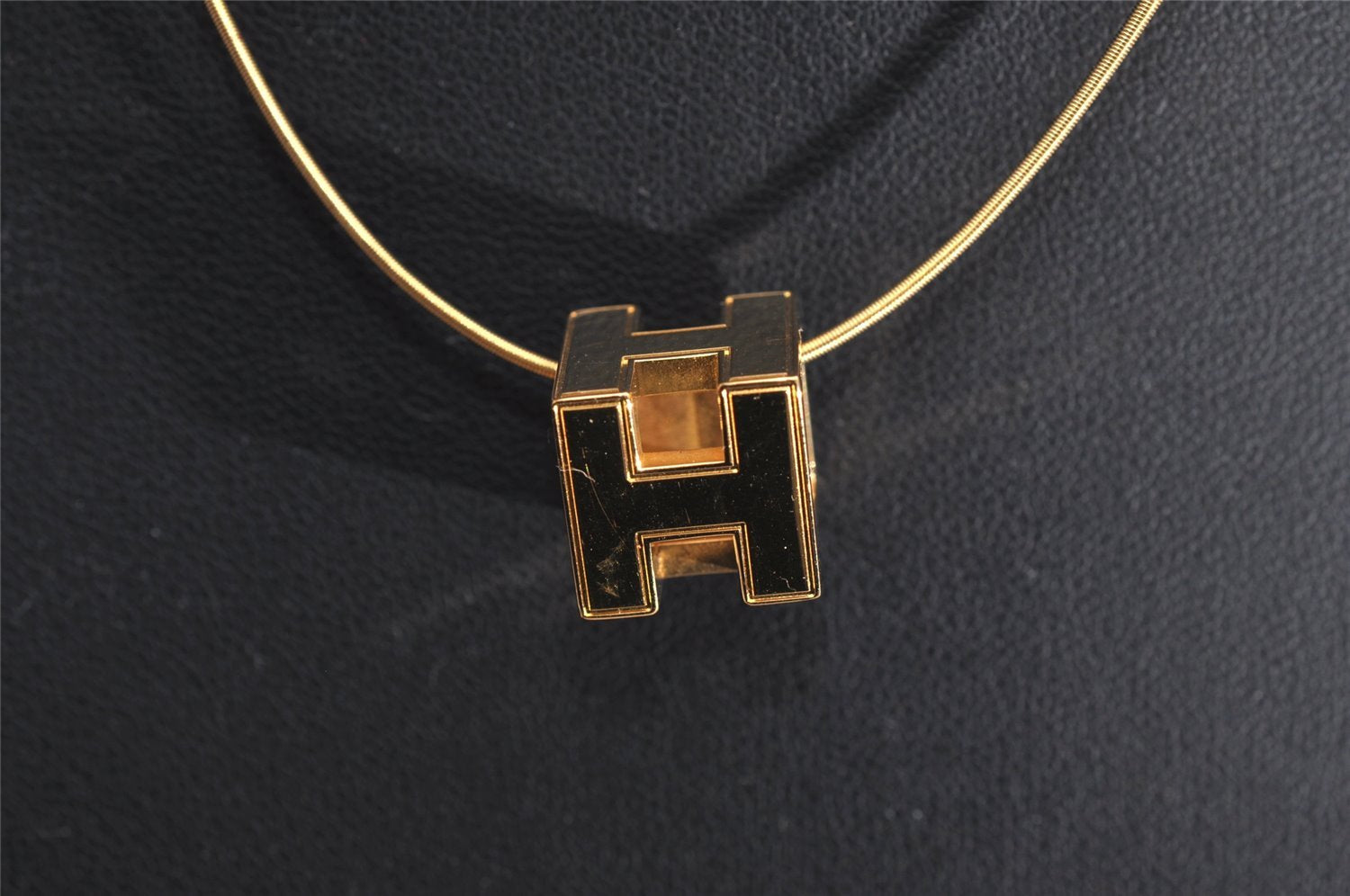 Authentic HERMES Cage De Ash H Cube Pendant Necklace Gold Box 3765J