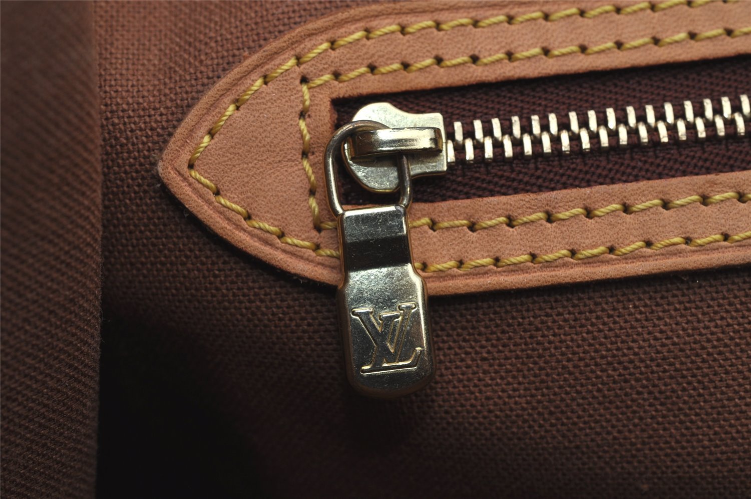 Authentic Louis Vuitton Monogram Batignolles Horizontal Tote Bag M51154 LV 3767J