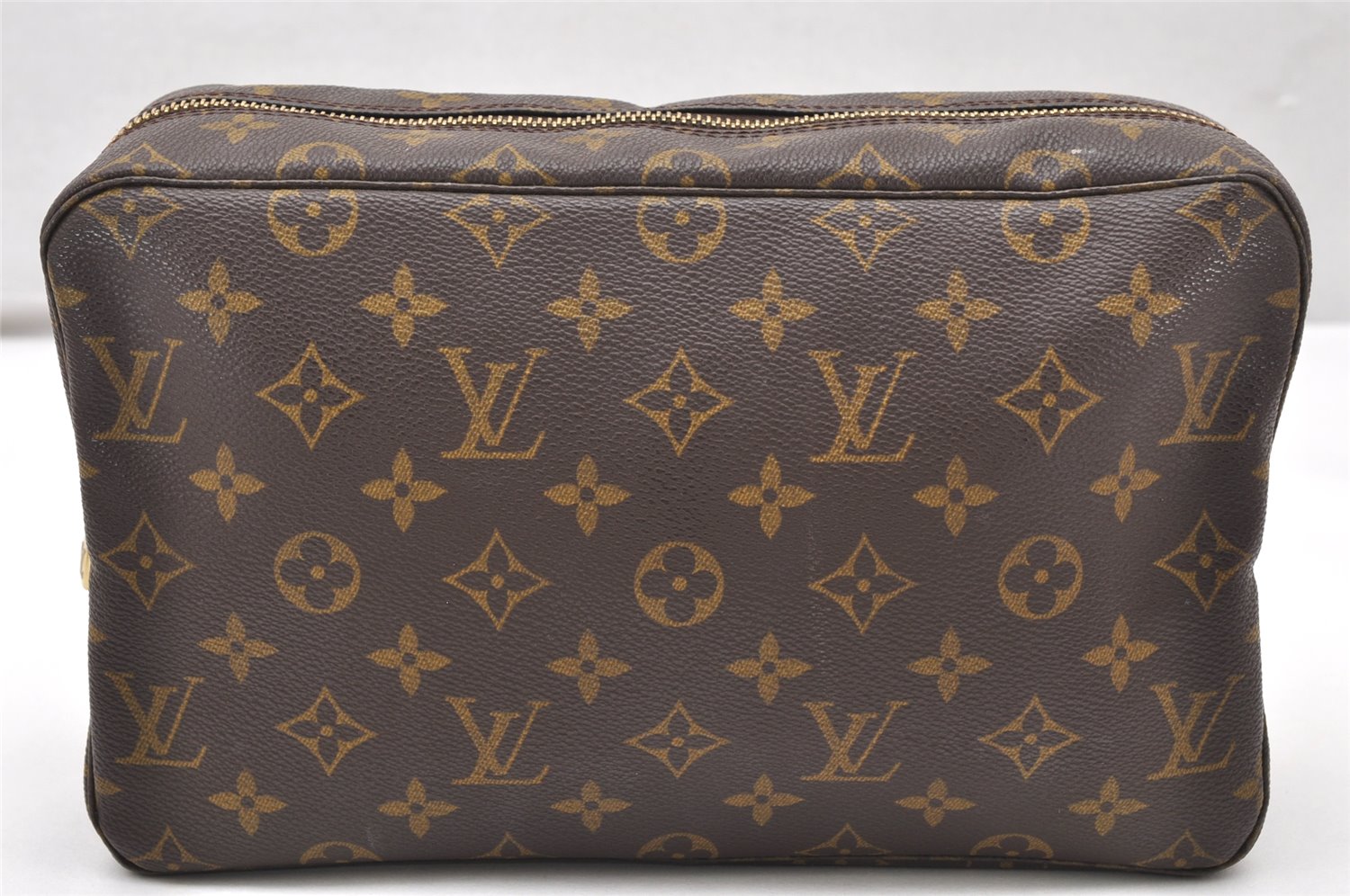 Auth Louis Vuitton Monogram Trousse Toilette 28 Clutch Hand Bag M47522 LV 3768K