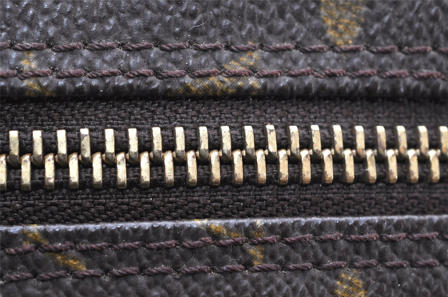 Auth Louis Vuitton Monogram Trousse Toilette 28 Clutch Hand Bag M47522 LV 3768K