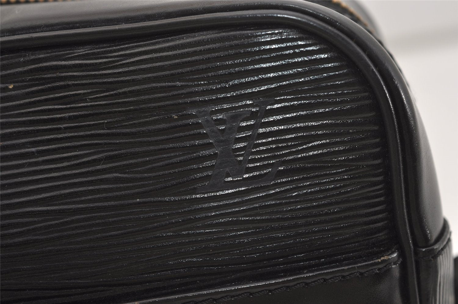 Auth Louis Vuitton Epi Trocadero 27 Shoulder Cross Bag Black M52302 LV 3771J