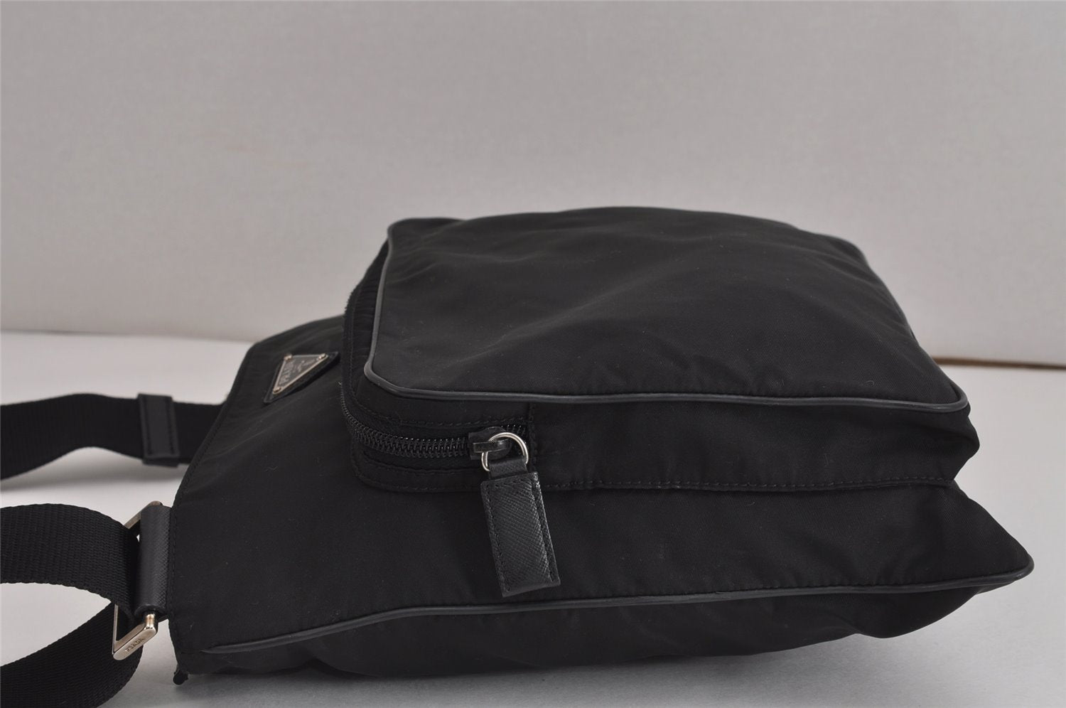 Authentic PRADA Nylon Tessuto Leather Shoulder Cross Body Bag Purse Black 3772J