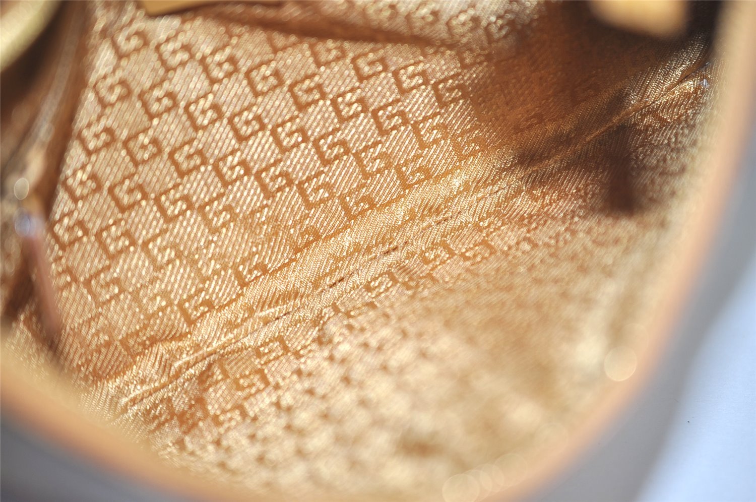 Authentic GUCCI Vintage Shoulder Hand Bag Purse Suede 0014128 Pink 3773J