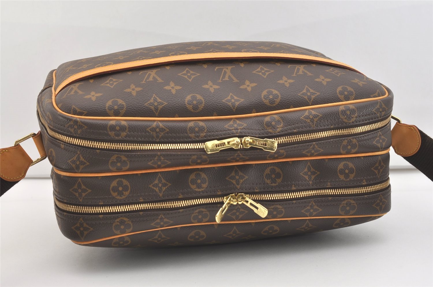 Authentic Louis Vuitton Monogram Reporter GM Shoulder Cross Bag M45252 LV 3775J