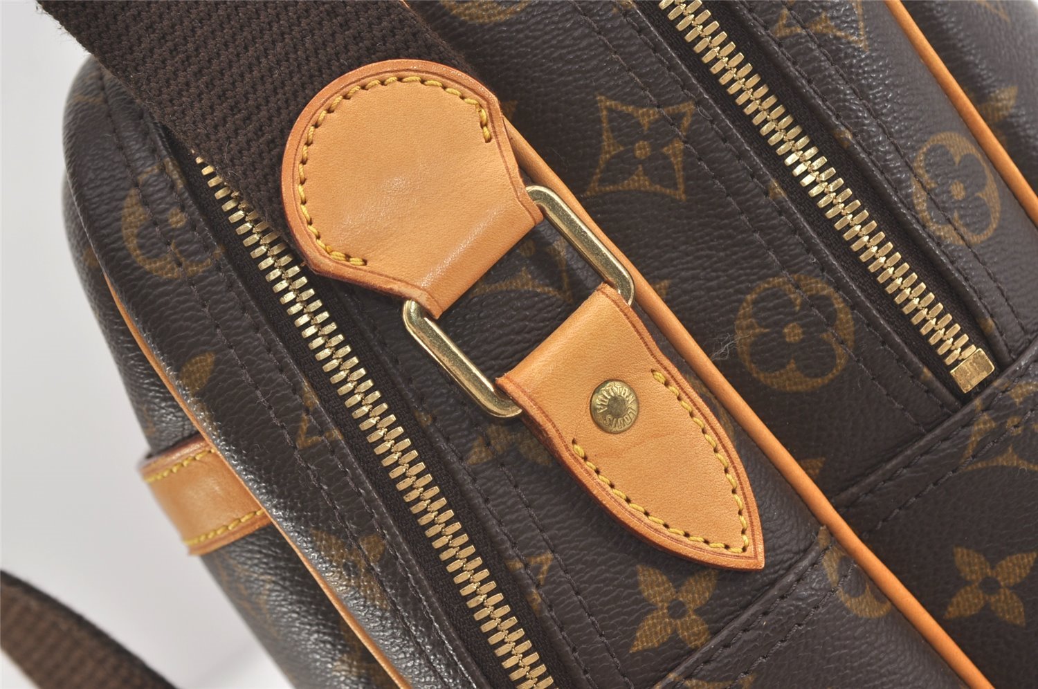 Authentic Louis Vuitton Monogram Reporter GM Shoulder Cross Bag M45252 LV 3775J