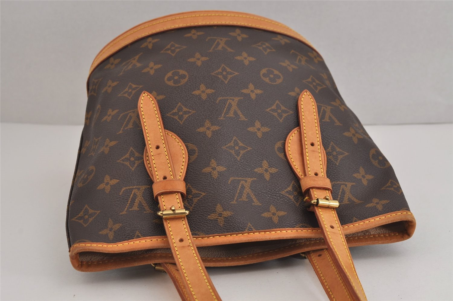 Authentic Louis Vuitton Monogram Bucket PM Shoulder Tote Bag M42238 LV 3776J
