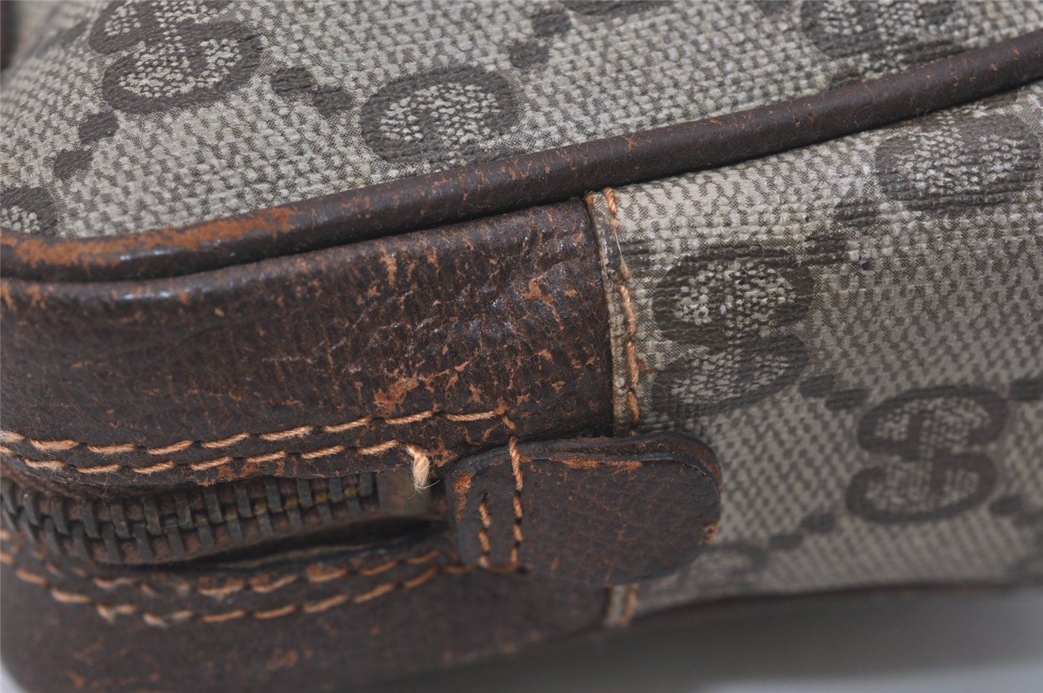 Authentic GUCCI Web Sherry Line Clutch Hand Bag Purse GG PVC Leather Brown 3781I