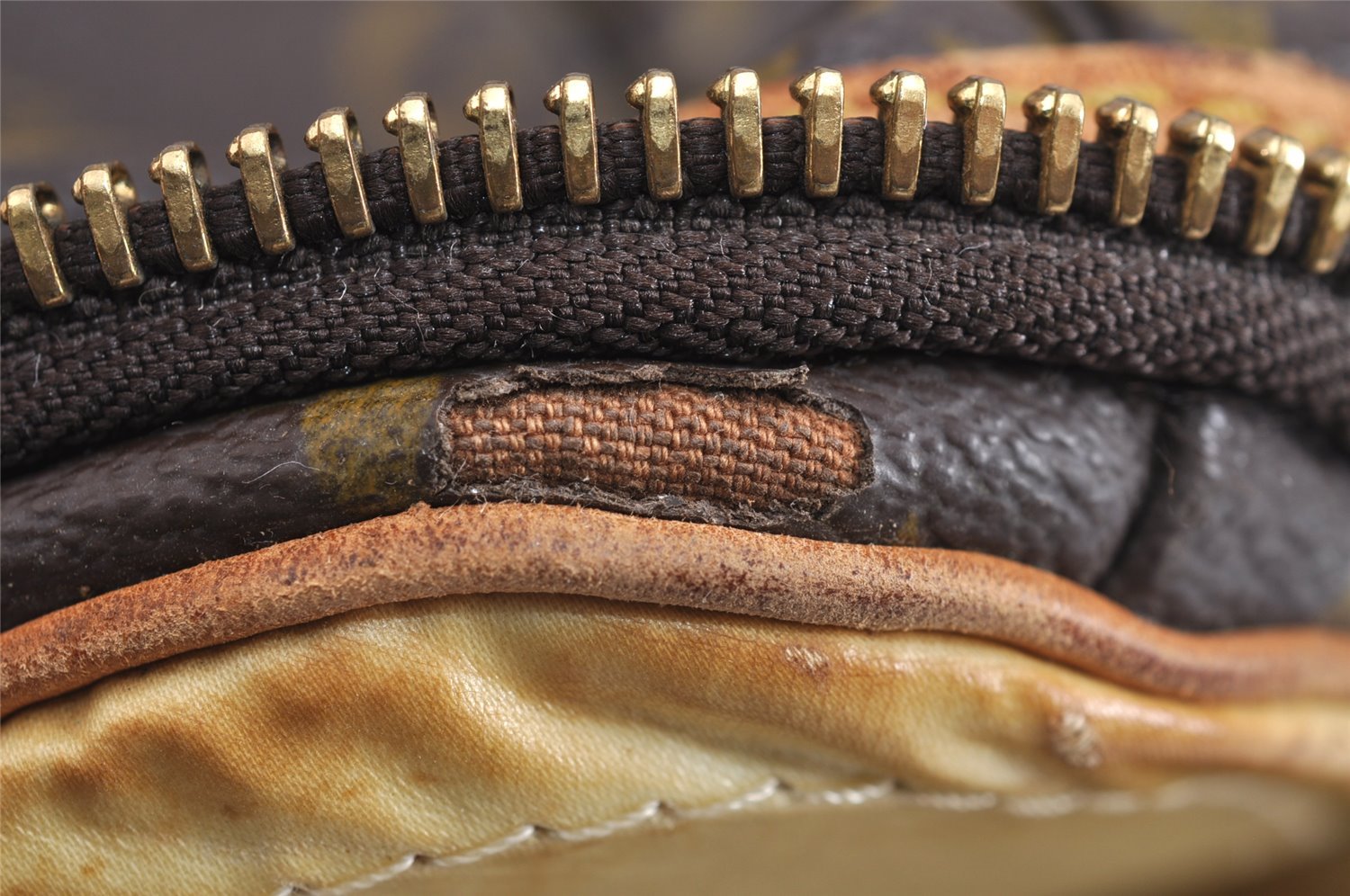 Authentic Louis Vuitton Monogram Sac Sport Travel Hand Bag M41444 LV 3782J