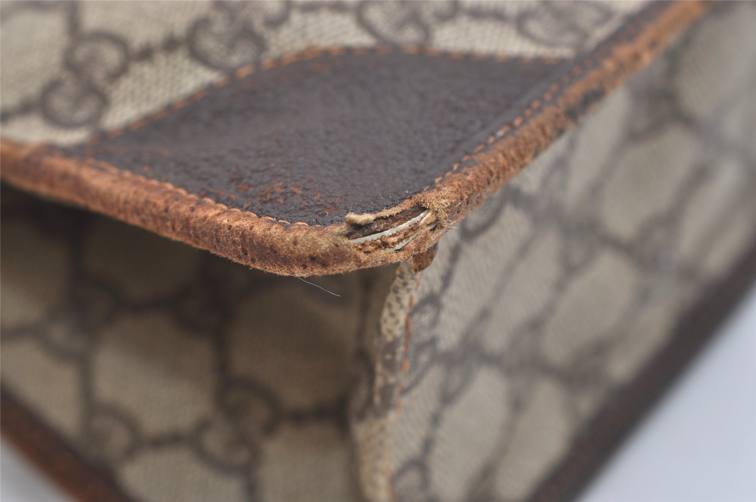 Authentic GUCCI Vintage Clutch Hand Bag Purse GG PVC Leather Brown 3788J