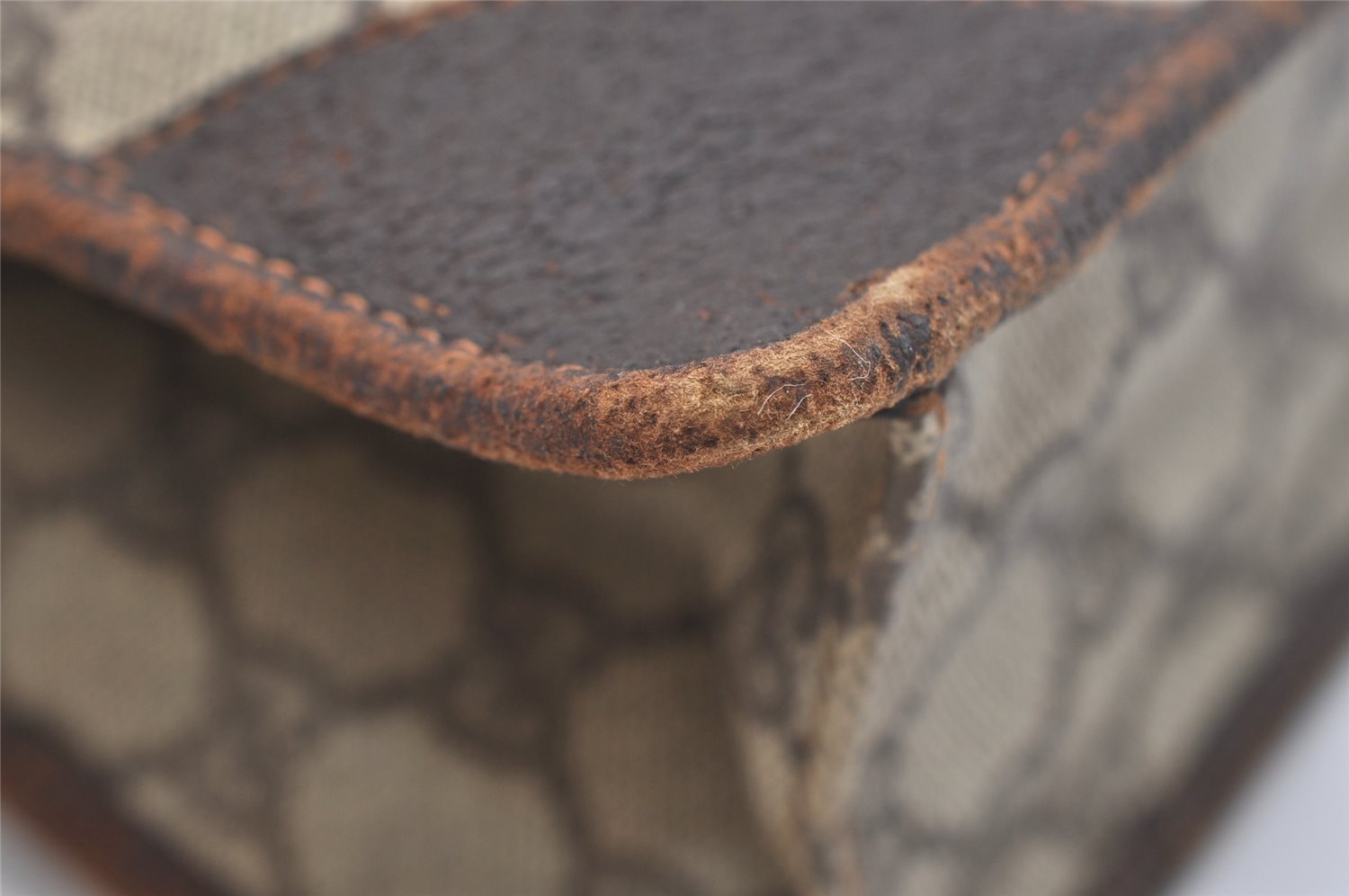 Authentic GUCCI Vintage Clutch Hand Bag Purse GG PVC Leather Brown 3788J