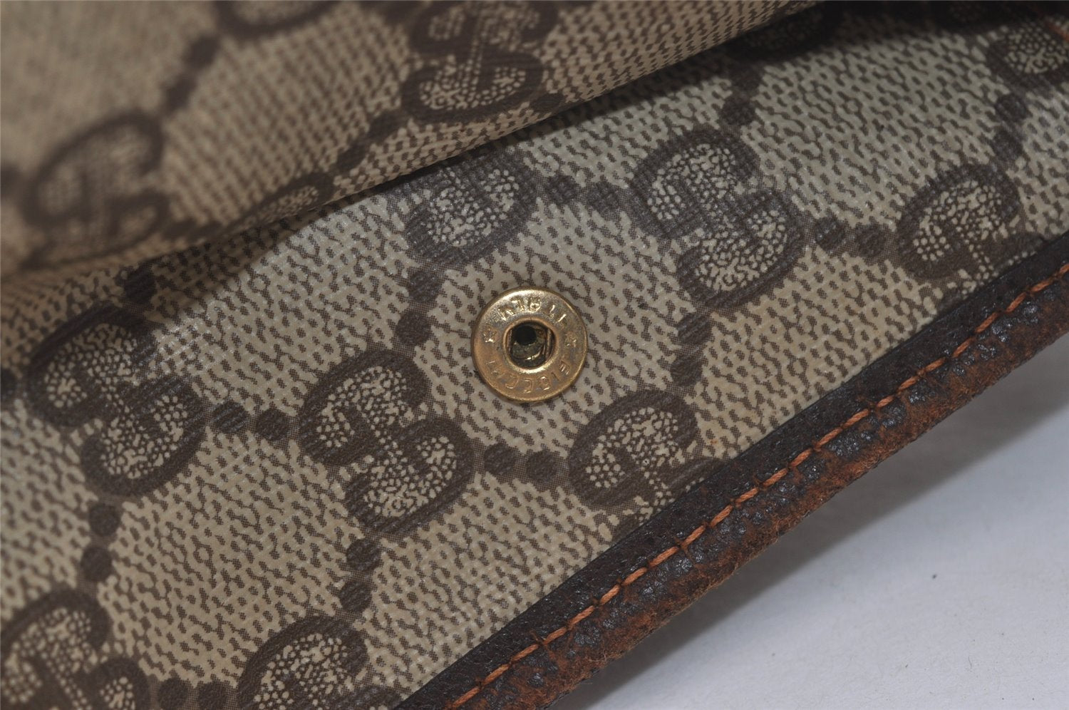 Authentic GUCCI Vintage Clutch Hand Bag Purse GG PVC Leather Brown 3788J