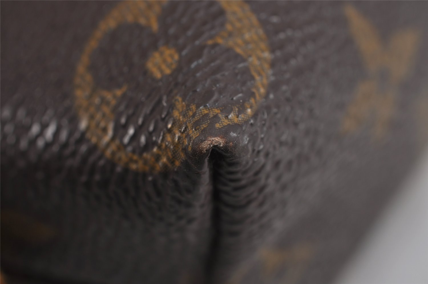 Authentic Louis Vuitton Monogram Pochette Cosmetic Pouch M47515 LV Junk 3795J