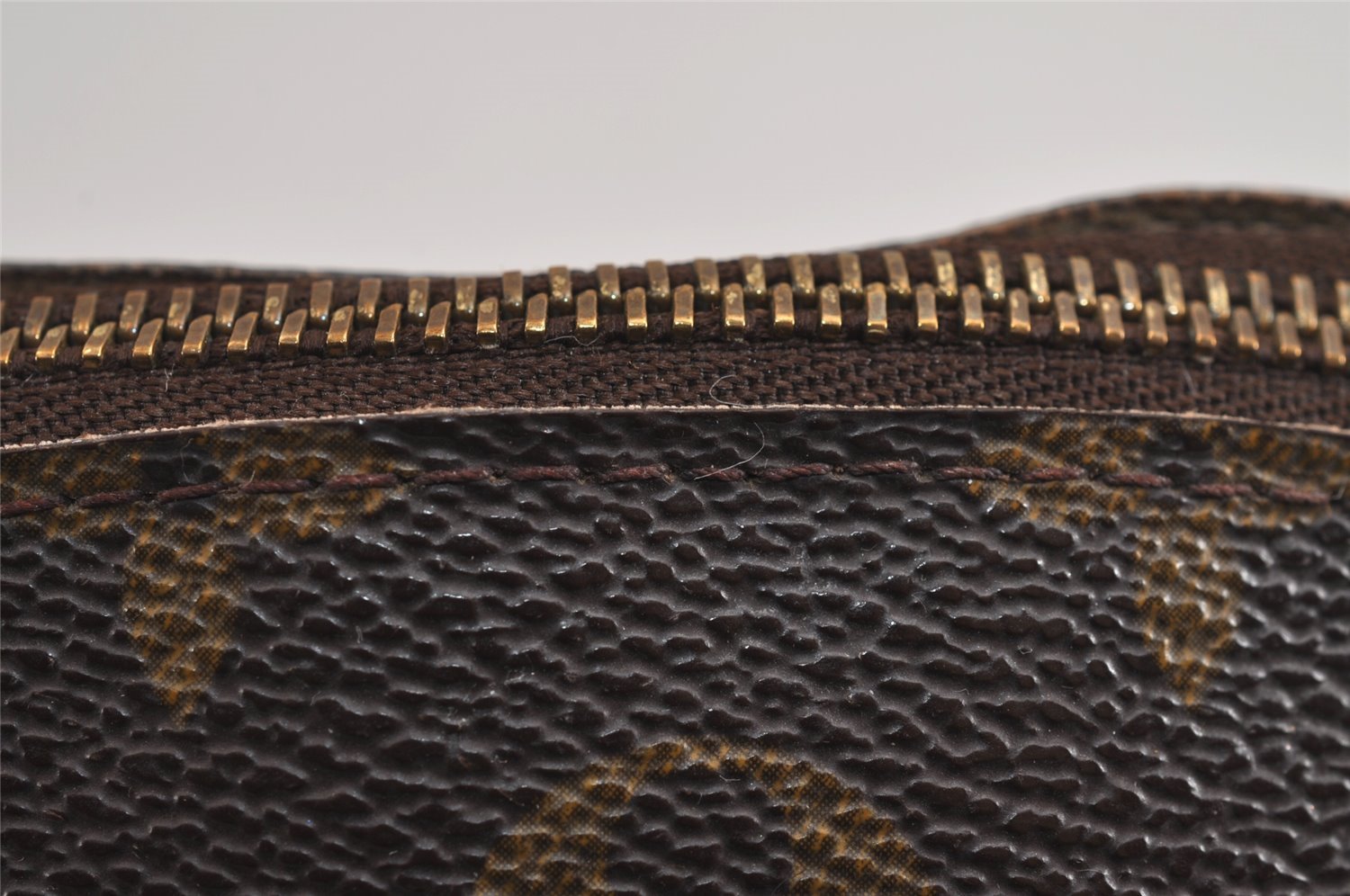 Authentic Louis Vuitton Monogram Pochette Cosmetic Pouch M47515 LV Junk 3795J